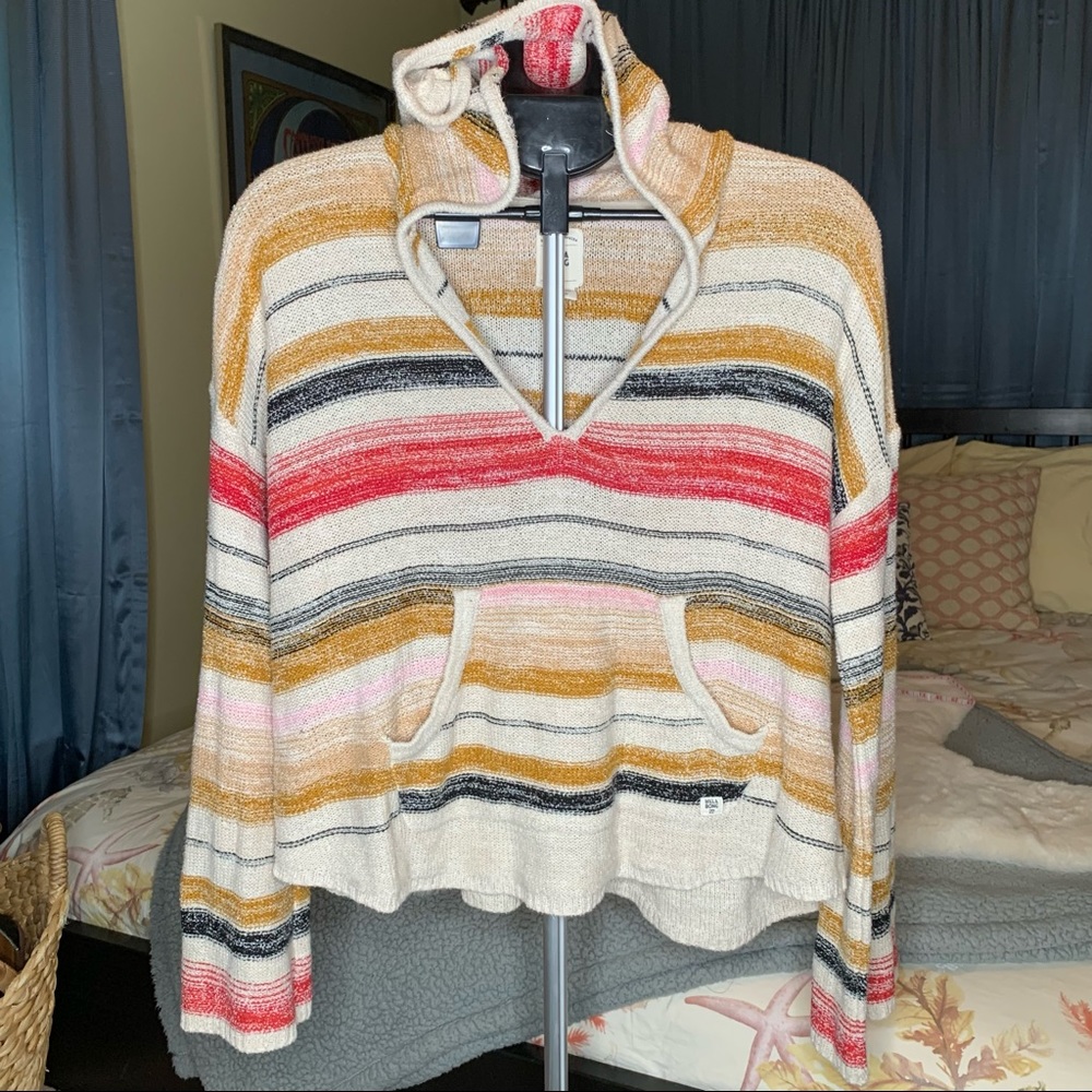 Billabong hooded pull over